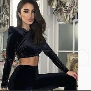 Black Velvet Crop Top with Shoulder Pads